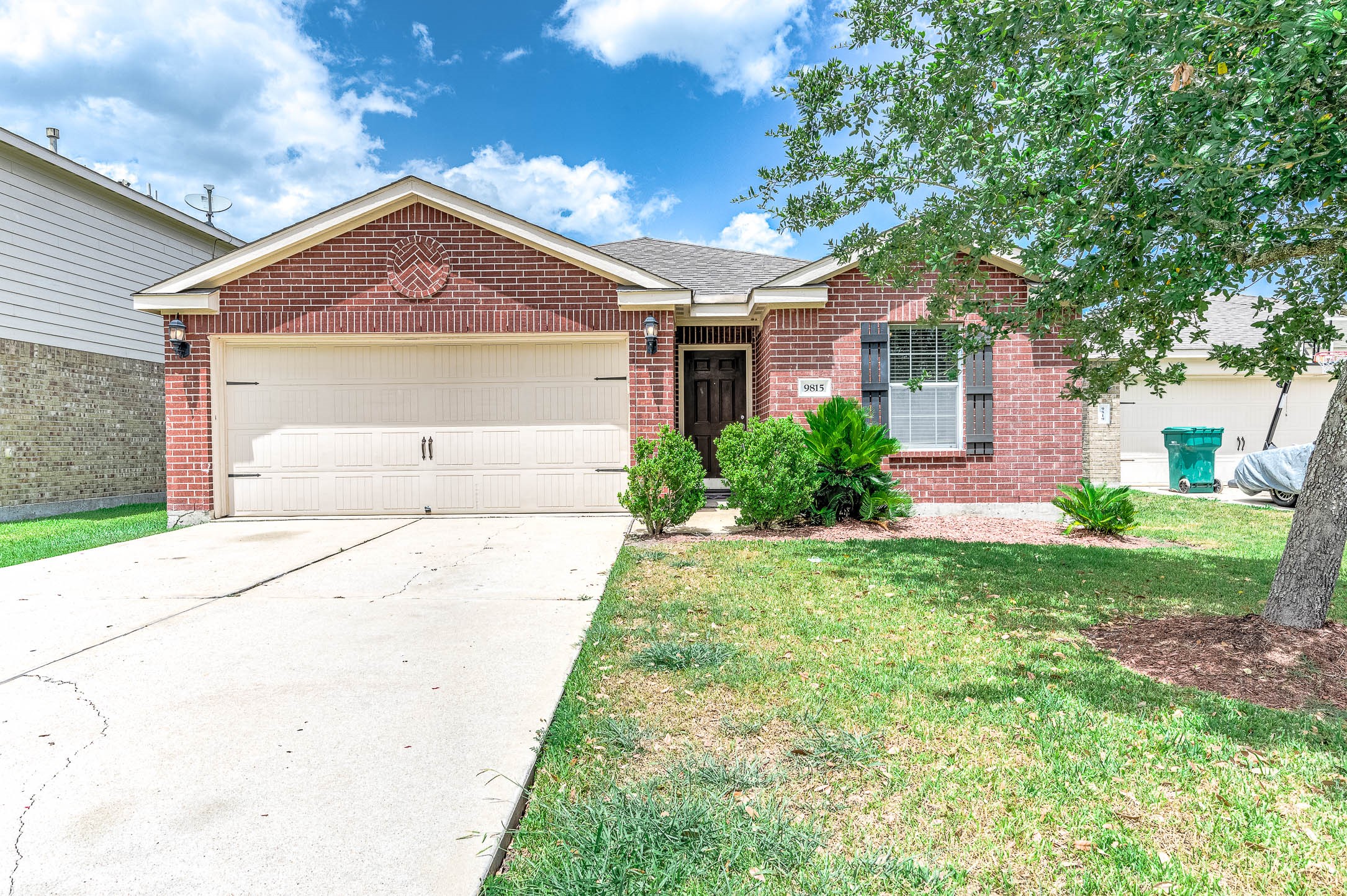 9815 Onyx Trail Drive Rosharon TX 77583