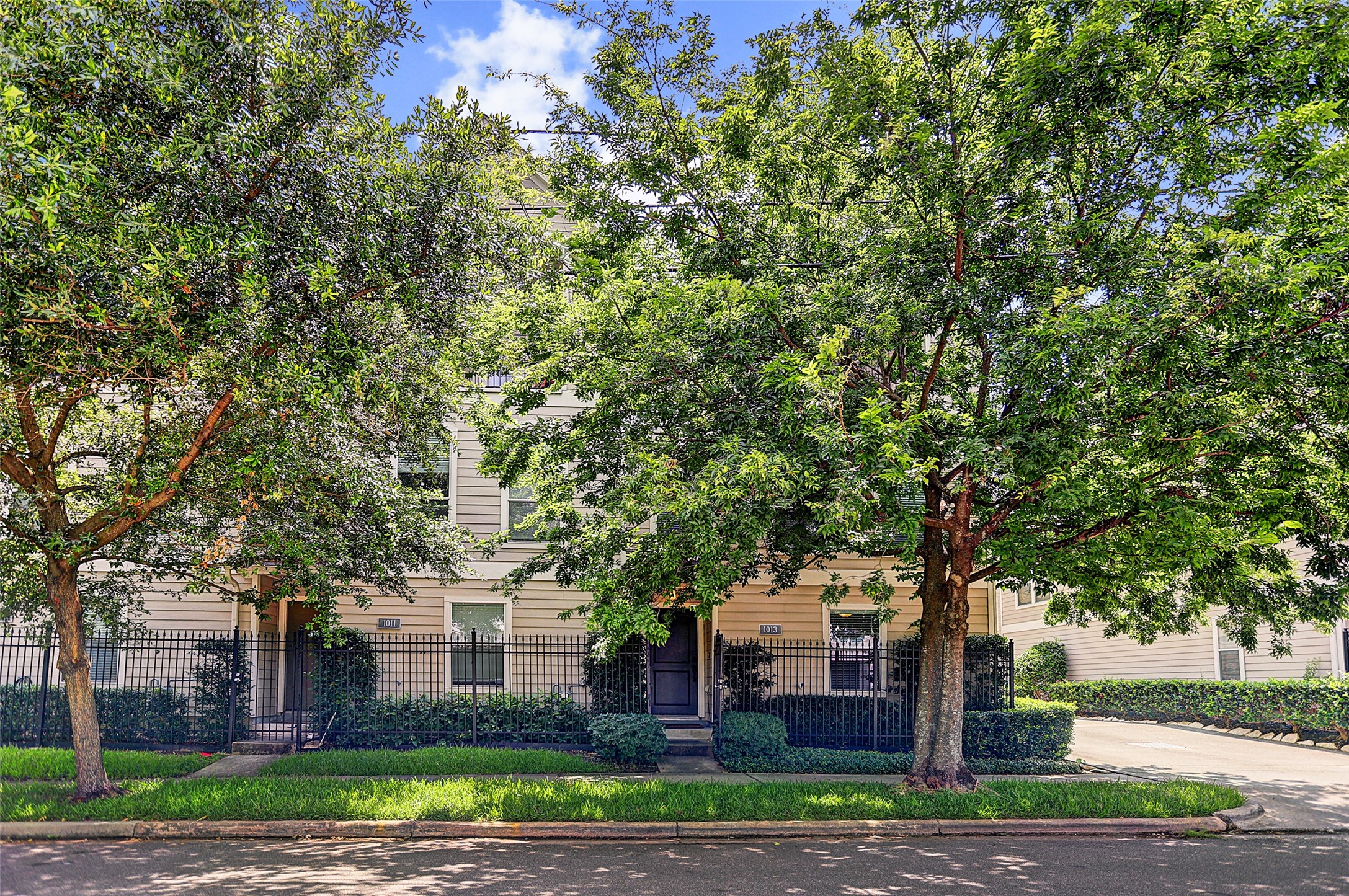 1013 Joe Annie Street Houston TX 77019