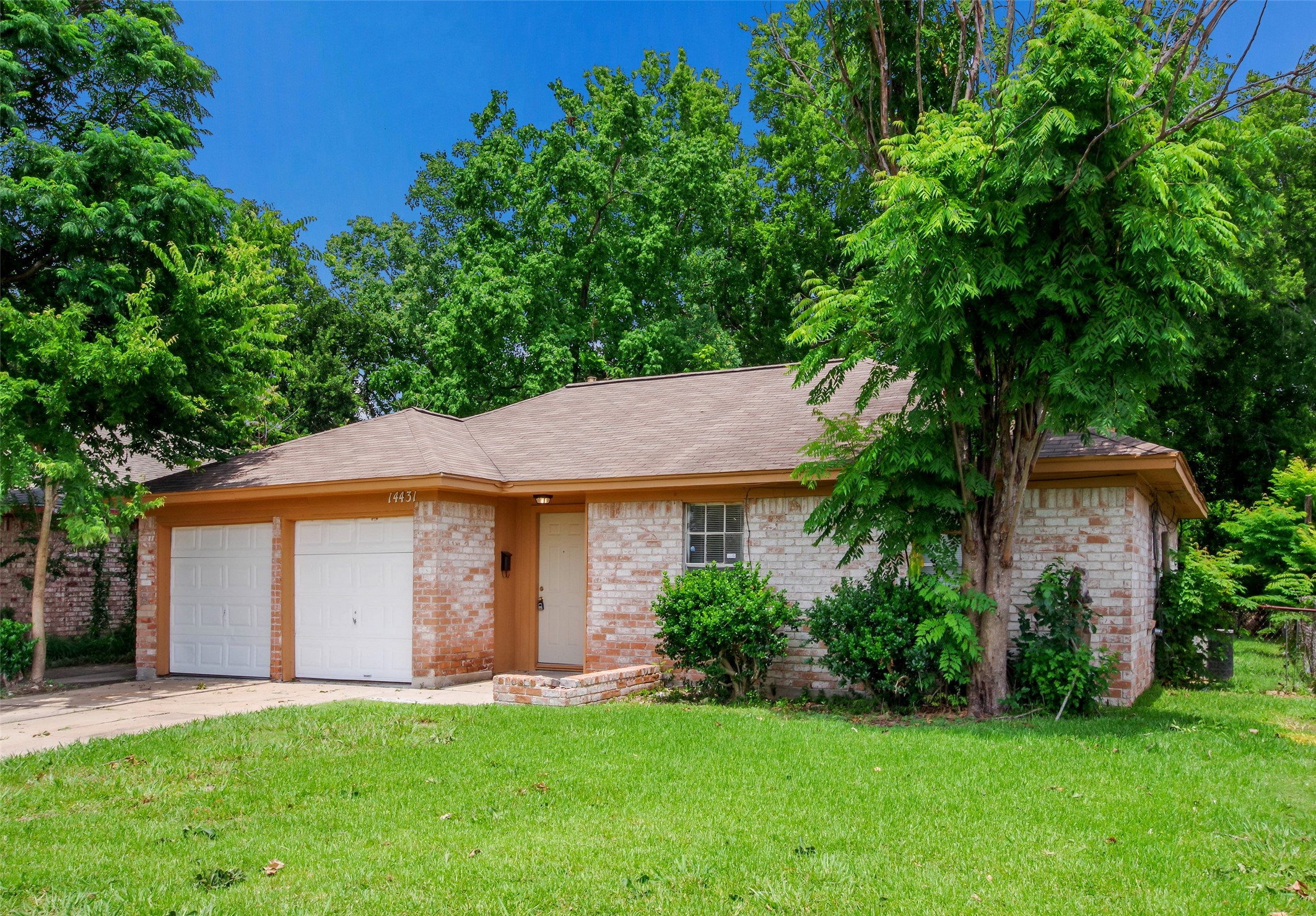 14431 Almeece Street Houston TX 77045