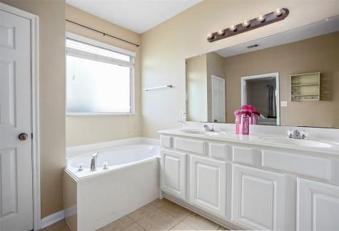 2287 Cantabria Lane League City TX 77573