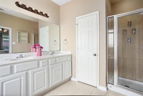 2287 Cantabria Lane League City TX 77573
