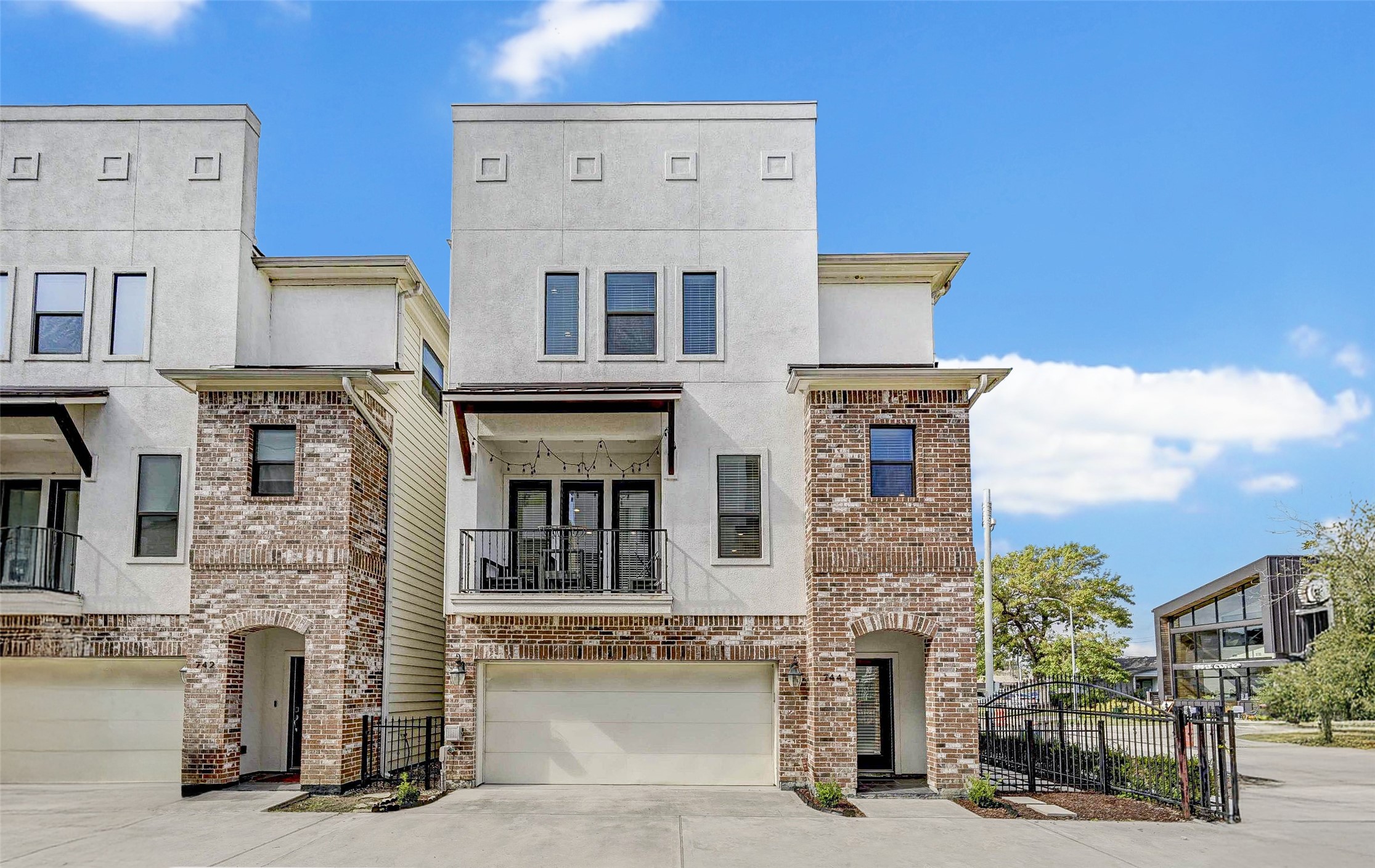 744 W 24th Street Houston TX 77008
