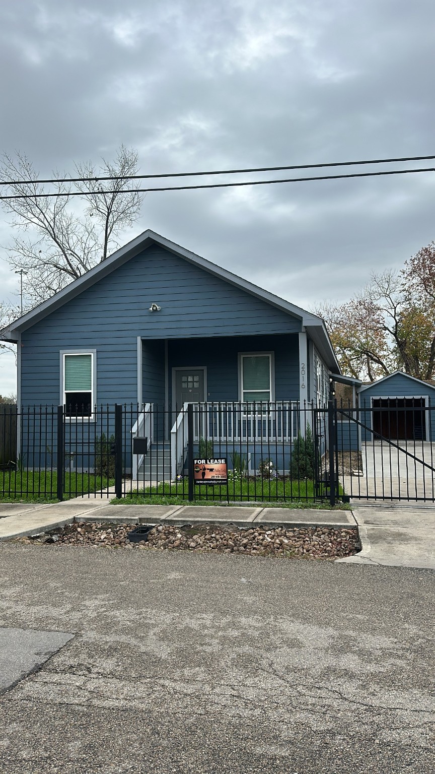 2016 Brackenridge Street Houston TX 77026