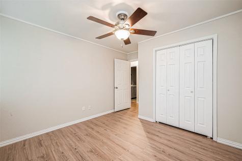 214 Pecan Drive League City TX 77573