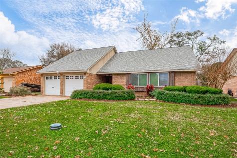 214 Pecan Drive League City TX 77573