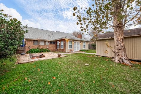 214 Pecan Drive League City TX 77573