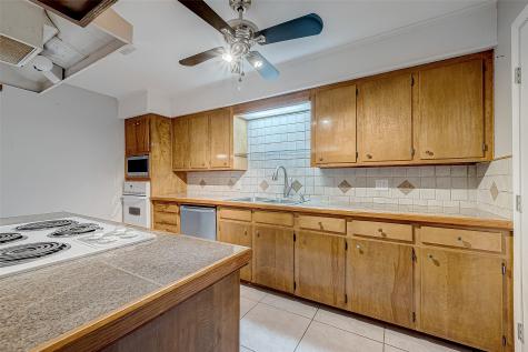 214 Pecan Drive League City TX 77573