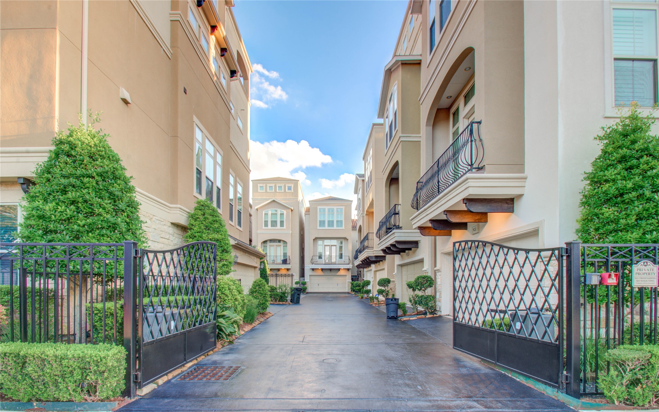 5215 Gibson Street Houston TX 77007