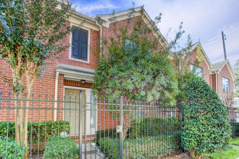 2933 W Dallas Street Houston TX 77019