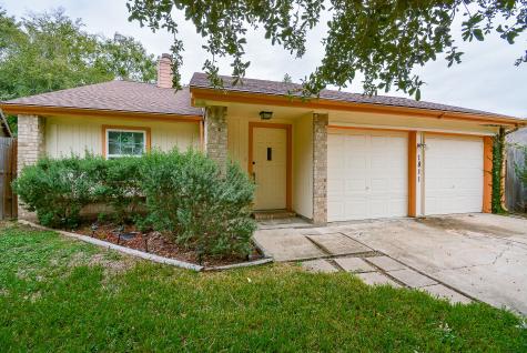 1811 Grassland Court Sugar Land TX 77478