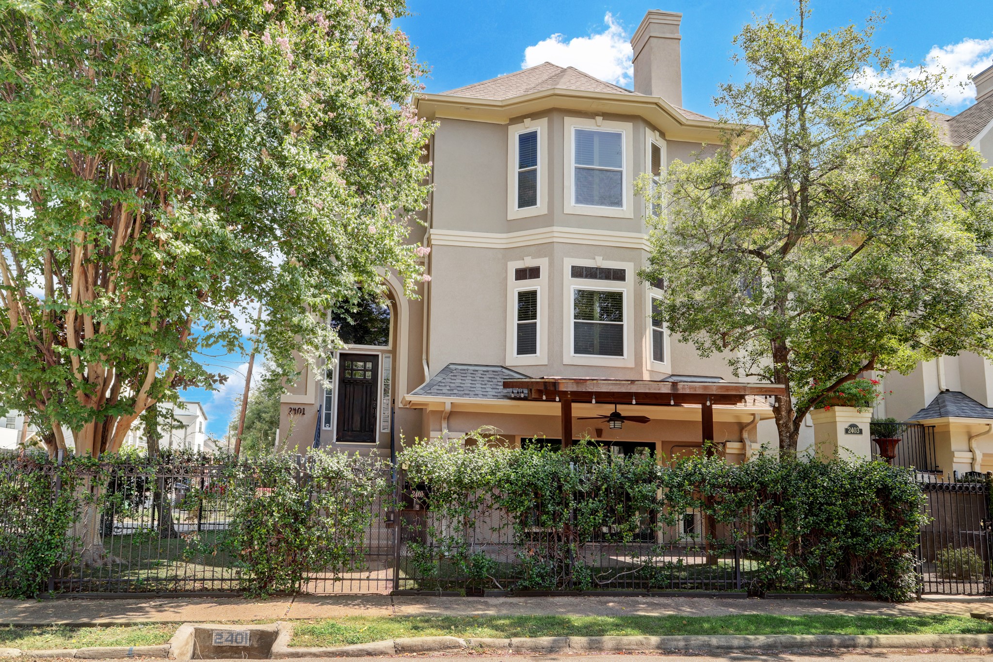2401 Mandell Street Houston TX 77006