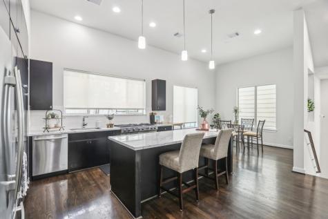 805 Sandman Street Houston TX 77007