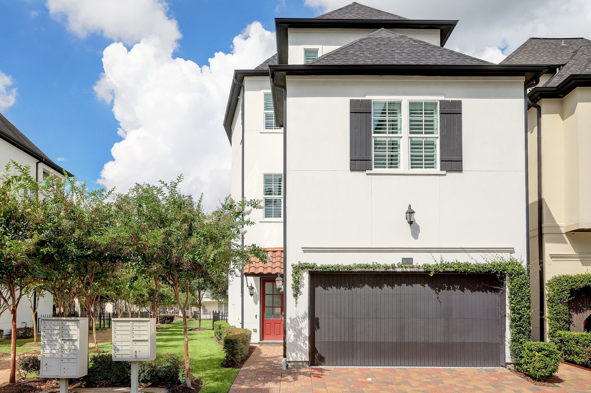 1835 Wrenwood Lakes Houston TX 77043