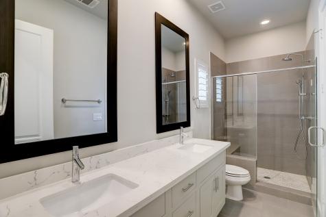 1835 Wrenwood Lakes Houston TX 77043