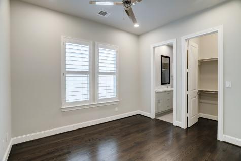 1835 Wrenwood Lakes Houston TX 77043