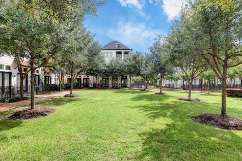 1835 Wrenwood Lakes Houston TX 77043