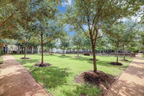 1835 Wrenwood Lakes Houston TX 77043