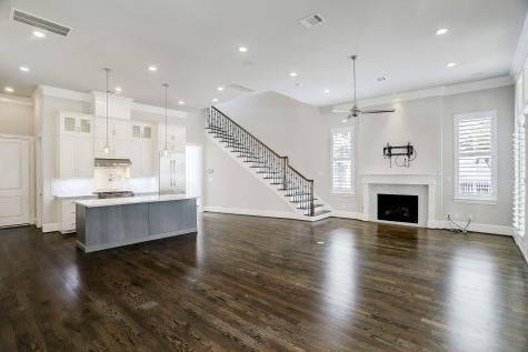 1835 Wrenwood Lakes Houston TX 77043