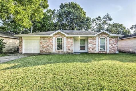 16647 Forest Bend Avenue Friendswood TX 77546