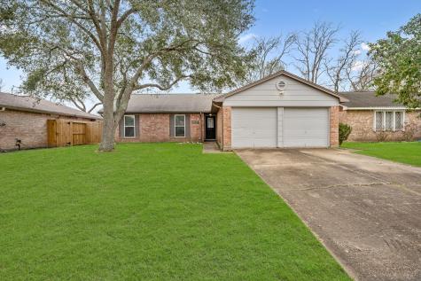 16402 Forest Bend Avenue Friendswood TX 77546