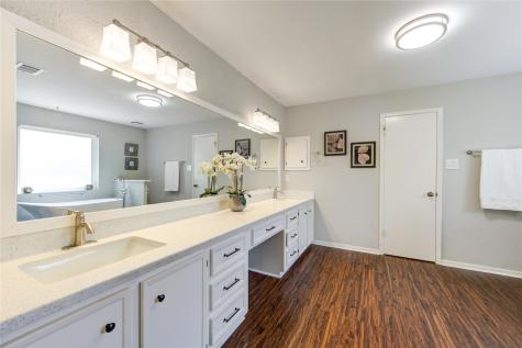 12147 Ella Lee Lane Houston TX 77077