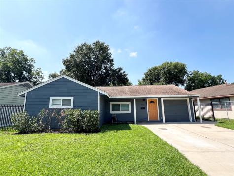 5946 Southmont Street Houston TX 77033