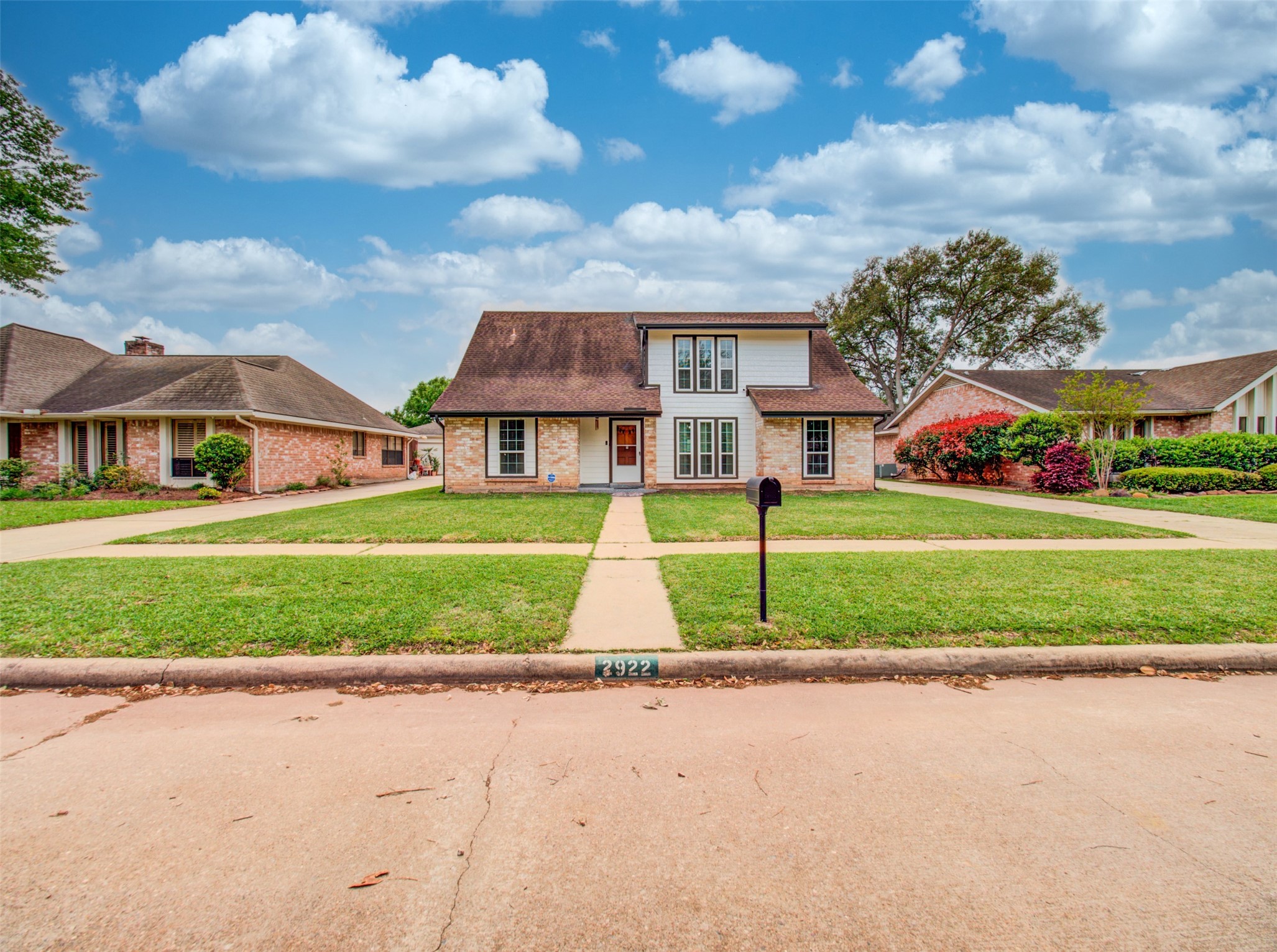 2922 S Blue Meadow Circle Sugar Land TX 77479