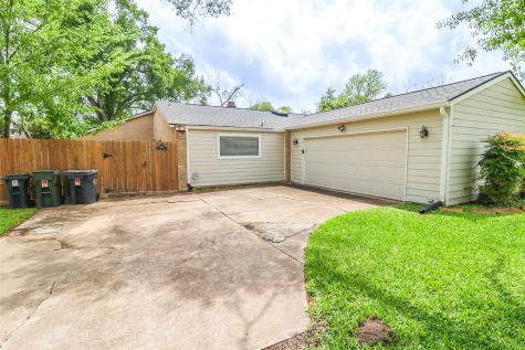 13811 Greenway Drive Sugar Land TX 77498