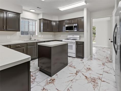 4418 W Thunderwood Circle Fresno TX 77545