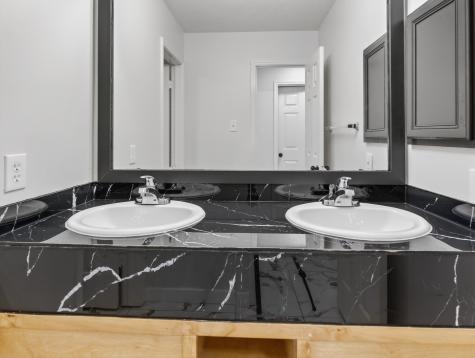 4418 W Thunderwood Circle Fresno TX 77545