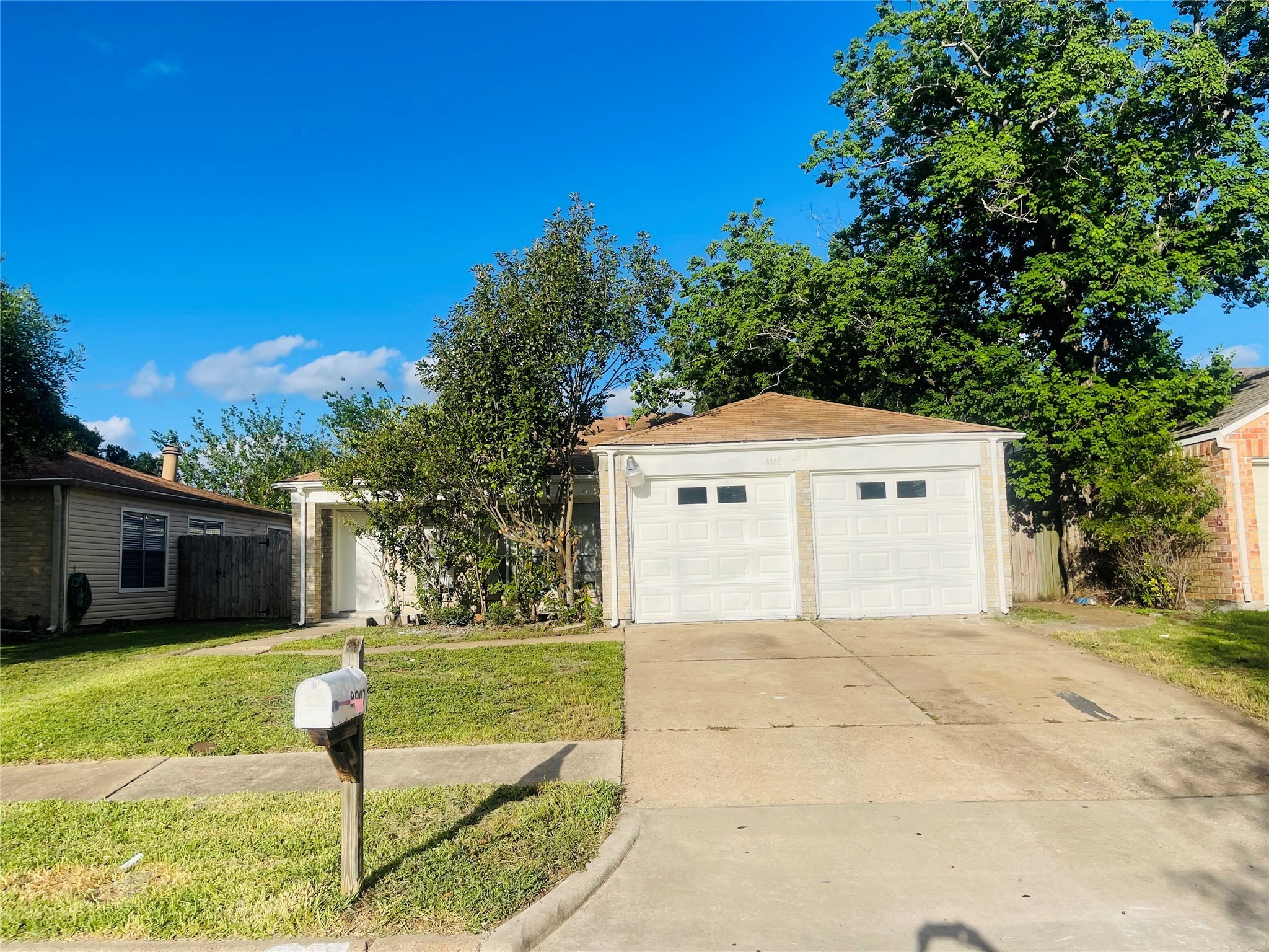 8907 Kindlewood Drive Houston TX 77099