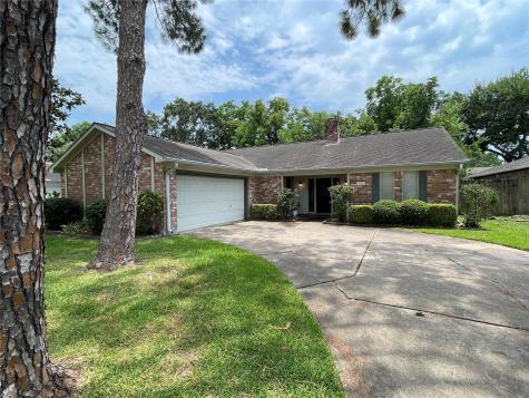 13823 Piping Rock Lane Houston TX 77077