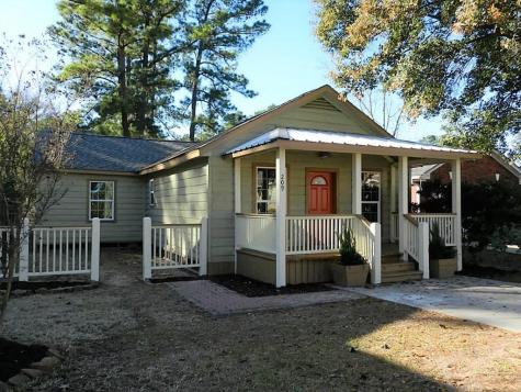 209 Clear Water Street E Montgomery TX 77356