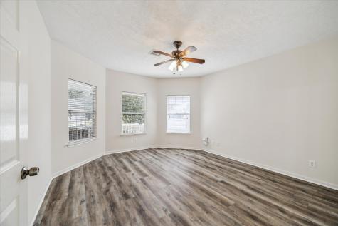 4918 Comal River Loop Spring TX 77386