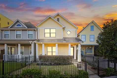 824 W 22nd Street Houston TX 77008