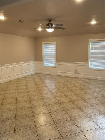1018 S Booth Lane Alvin TX 77511