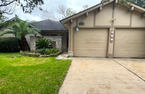 16518 La Avenida Drive Houston TX 77062