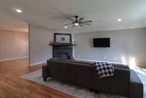 9307 Cabin Creek Drive Houston TX 77064