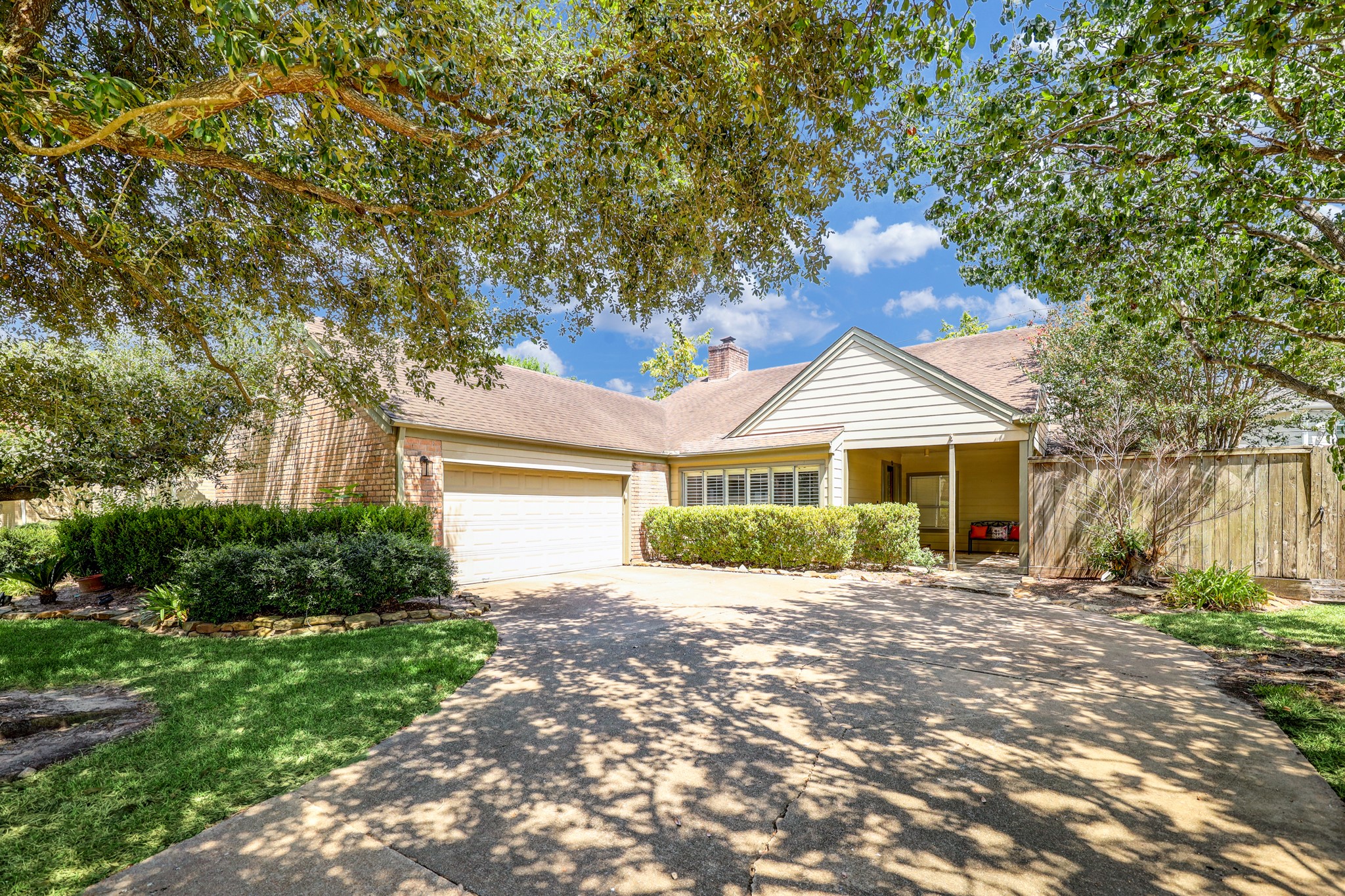 12518 Rocky Knoll Drive Houston TX 77077