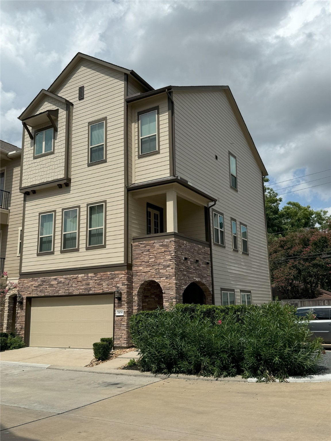 1404 Adell Rose Lane Houston TX 77043