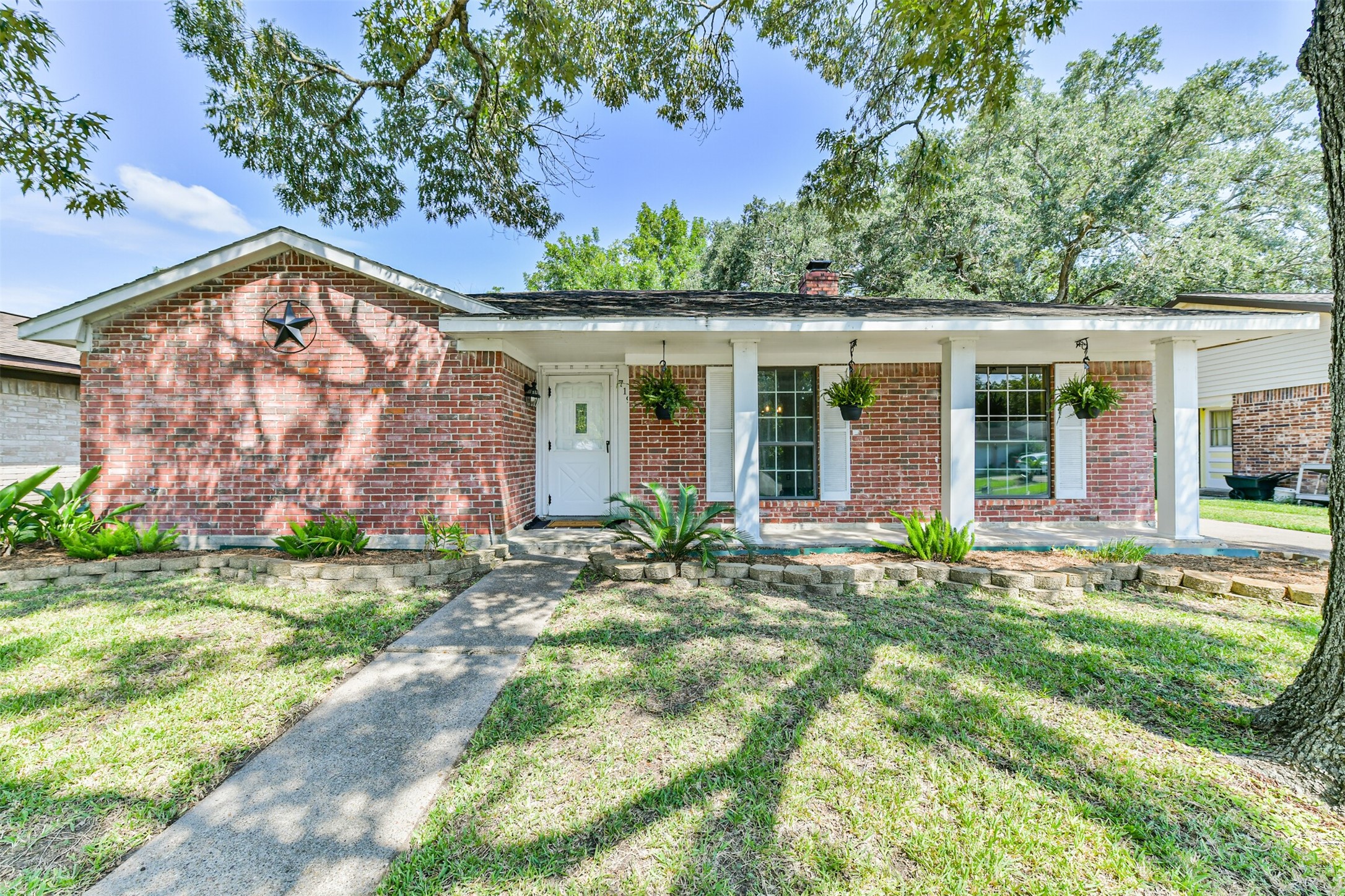 719 Bonanza Road Houston TX 77062