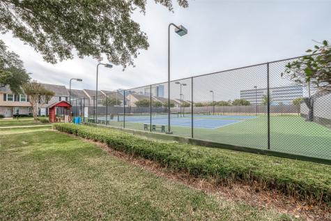 10217 Longmont Drive Houston TX 77042