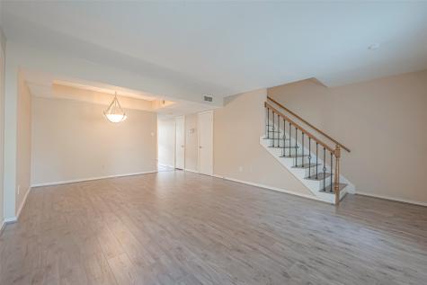 10217 Longmont Drive Houston TX 77042