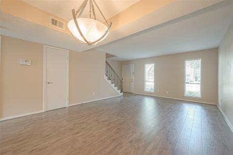 10217 Longmont Drive Houston TX 77042