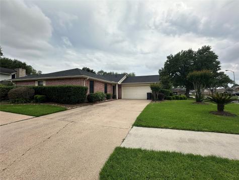 2934 Poplar Creek Lane Pearland TX 77584