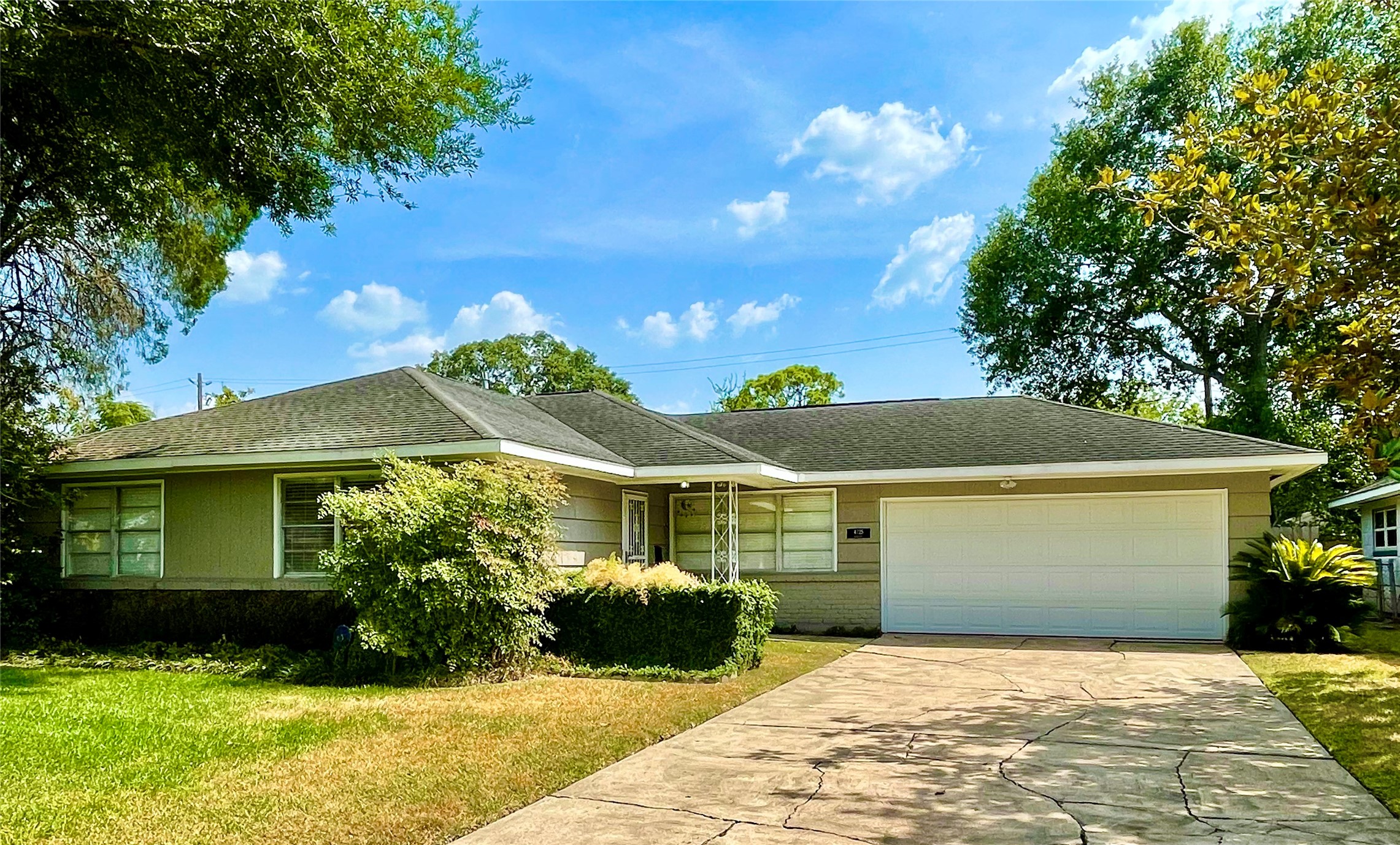 4725 Kinglet Street Houston TX 77035