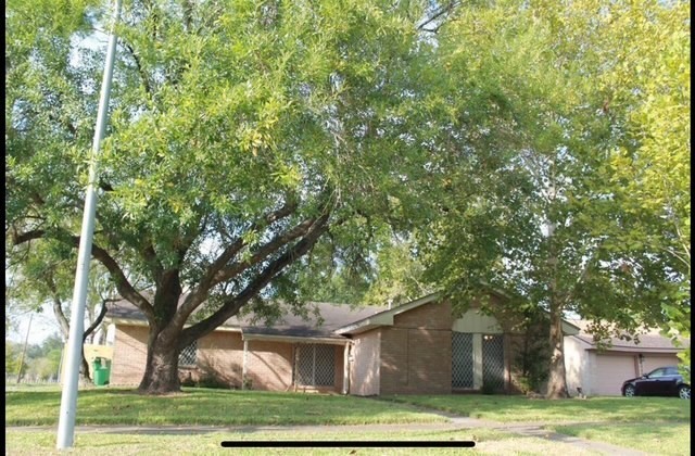 4034 Curly Oaks Drive Houston TX 77053