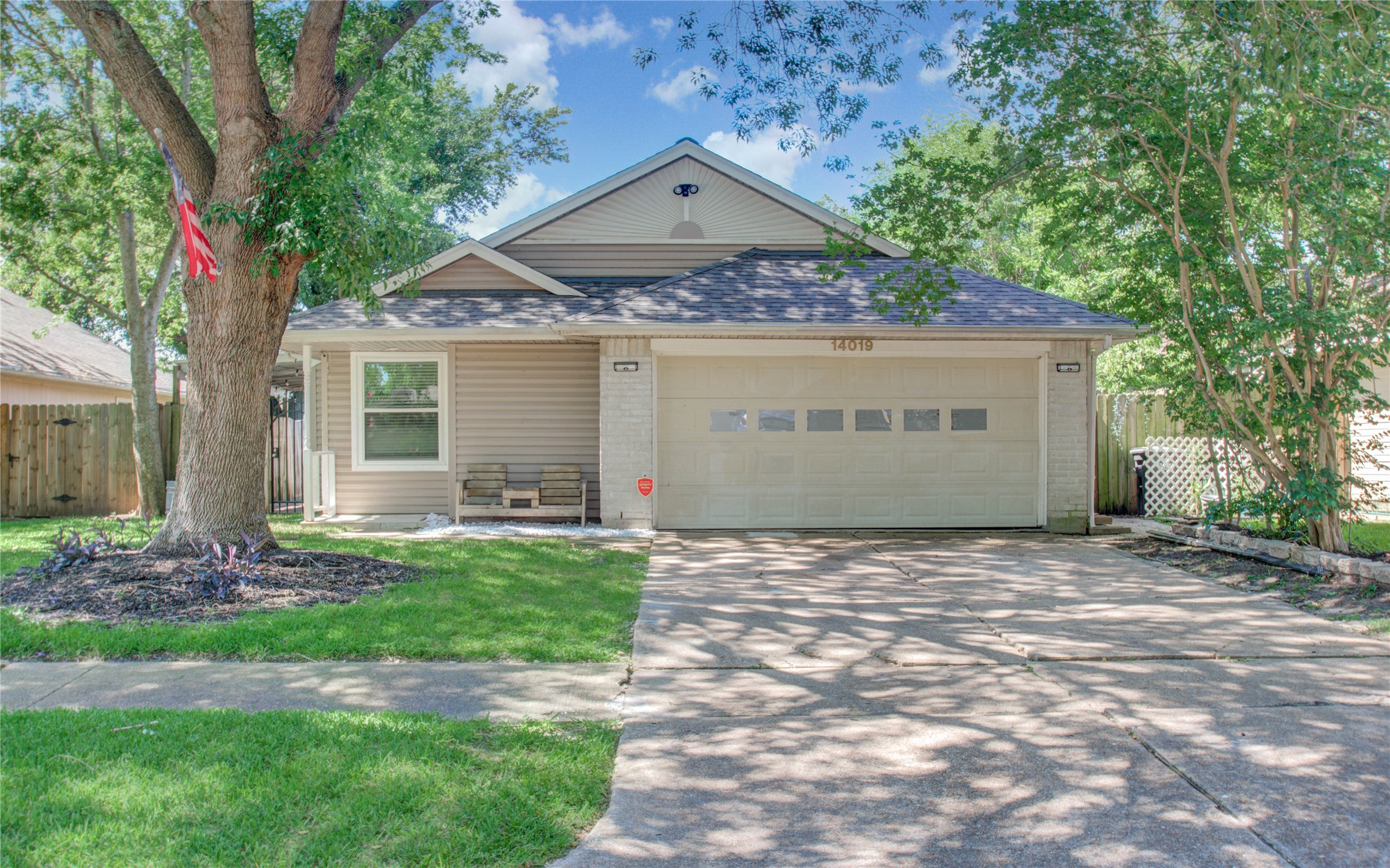 14019 Clear Forest Drive Sugar Land TX 77498
