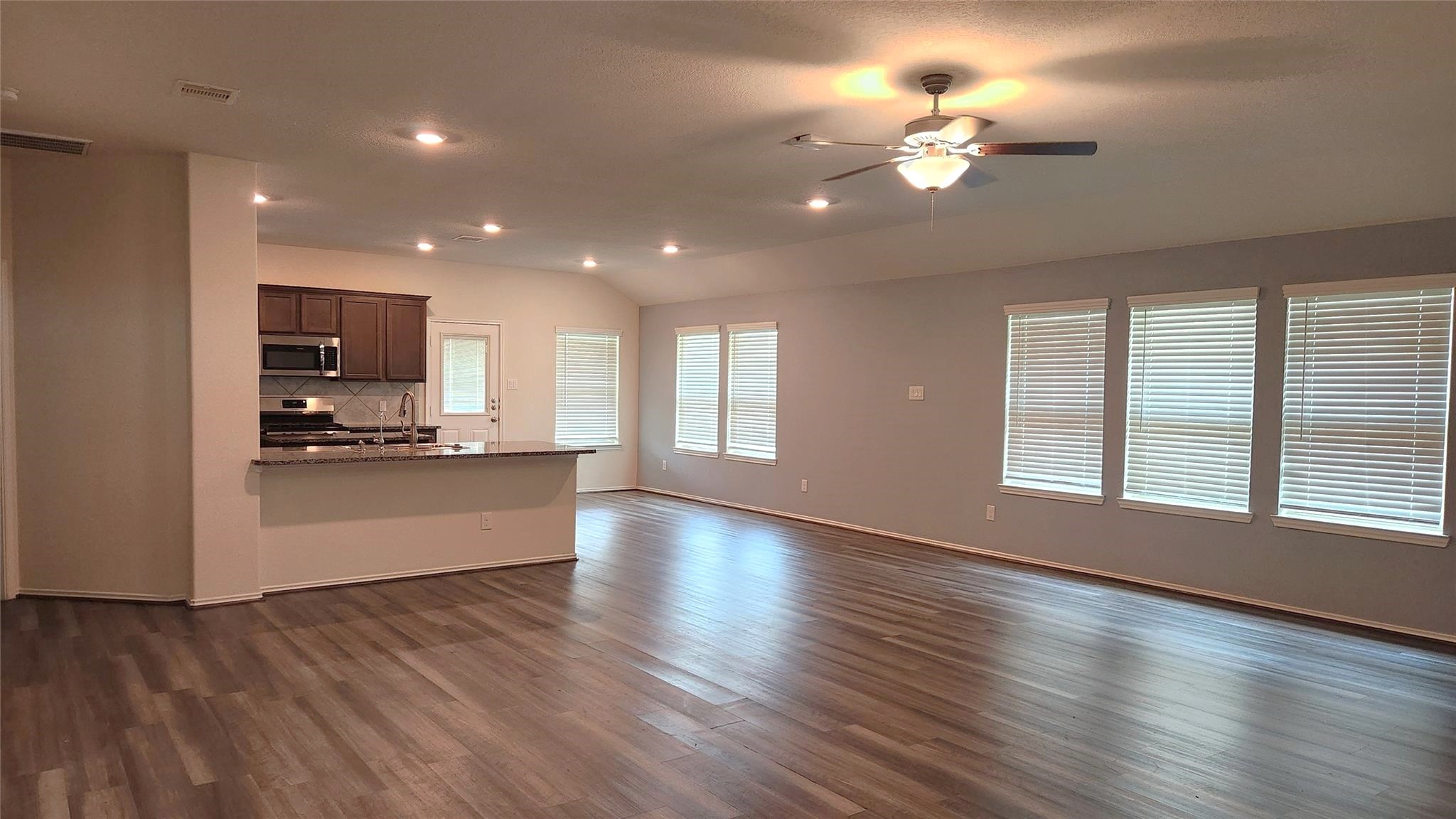 729 Hazy Shores Lane La Marque TX 77568