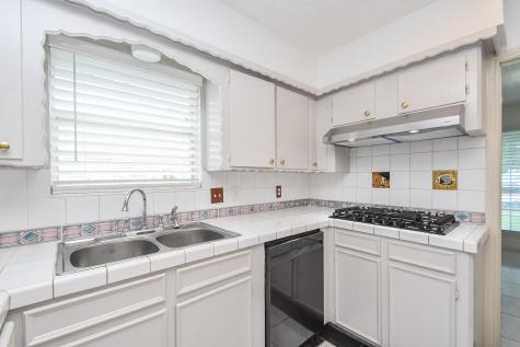 7714 Eichler Drive Houston TX 77036